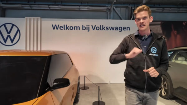 ev-experience-stand-spotlight